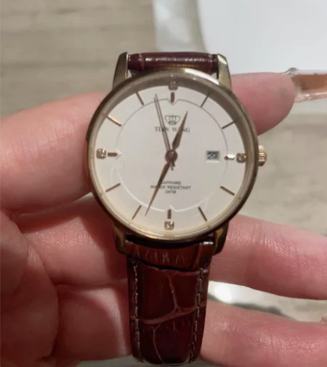 天王女款手表当时专柜购入只带过几次   现...