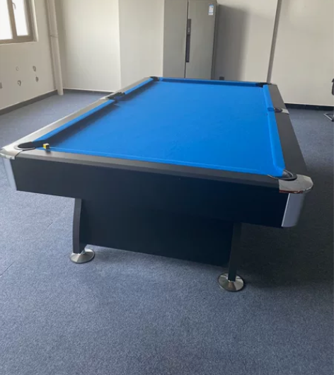 八成新台球桌一套（包括台球，台球杆）年初做...