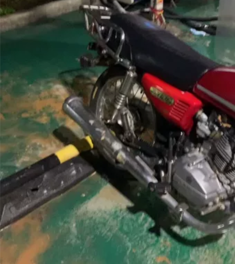 出一台自用车125飞鹰  原装车，全车无暗...