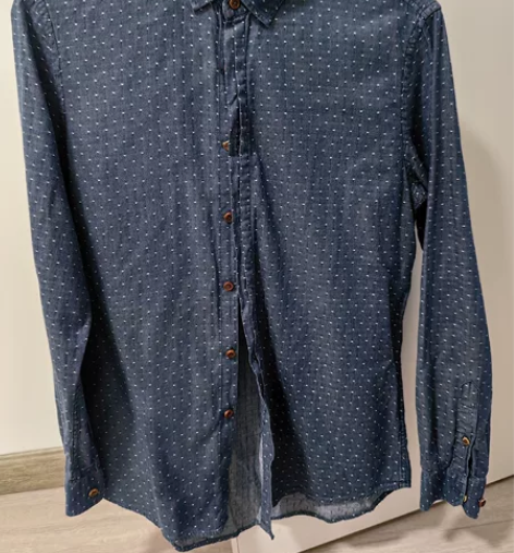 男士衬衣，闲置转让，不退不换～ 感兴趣的话...