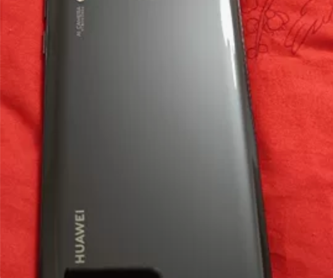 华为nova4功能完好,6+128G,摔到...