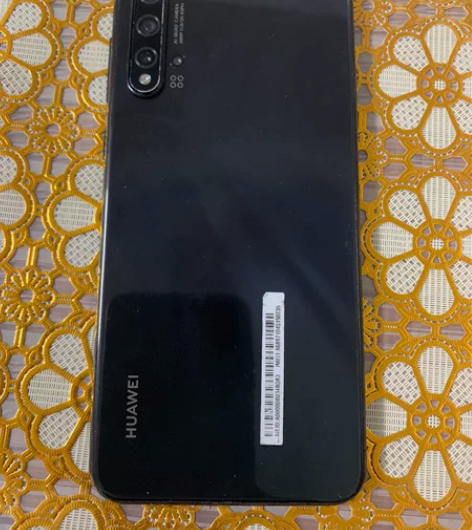 华为nova5 pro手机原装挺新的，外观...