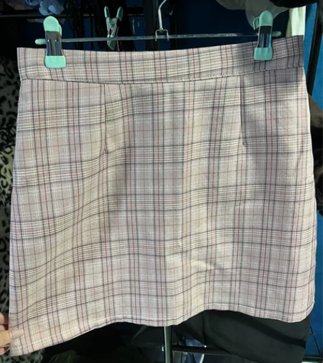 粉色A字裙 M码 几乎全新 10元 （满5...