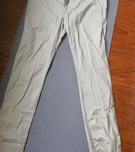 杰克琼斯卡其色休闲裤，腰围27，88A，几...