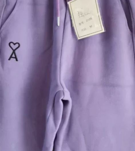 女休闲裤全新M码 感兴趣的话点“我想要”和...