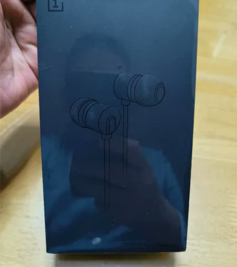 全新 未拆封，一加 oneplus 银耳2...