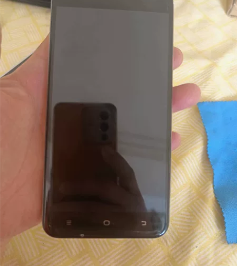 红米Note5.－－－ViVoy66 旧手...