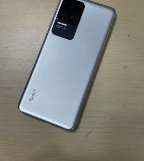 红米K50 8256银色 ，成色95新，边...