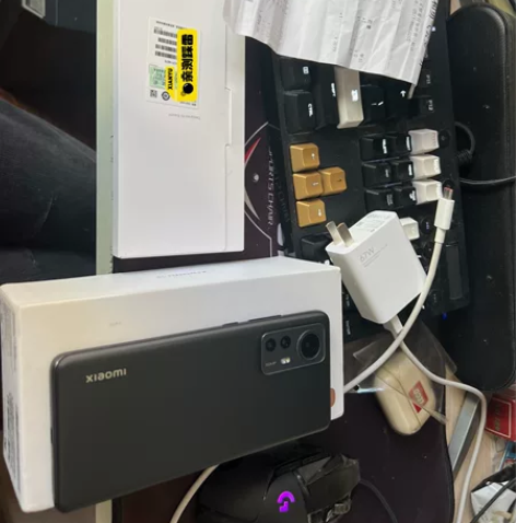 小米12 8+128 黑色的22年1月14...