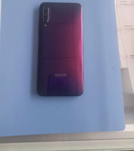 荣耀9XPRO(8+256G)换过原后盖 ...