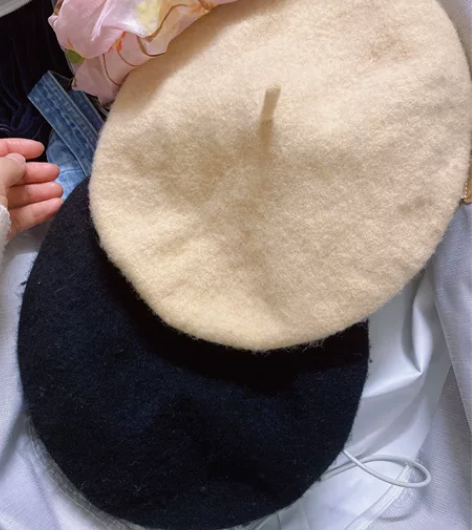 贝雷帽，买来没带过，纯羊毛呢，闲置出，有白...