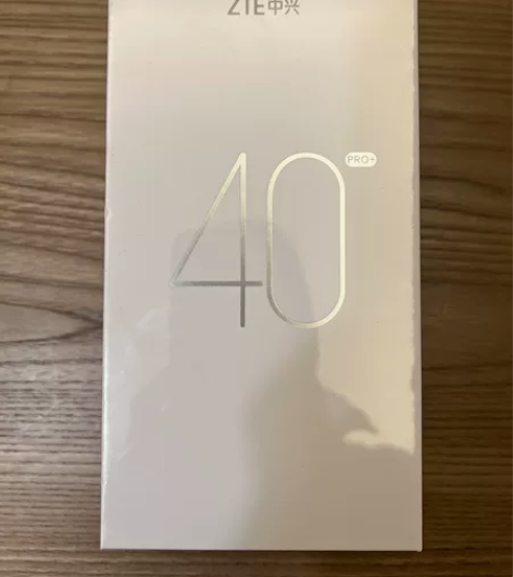 中兴（ZTE）远航40Pro+ 7.6mm...