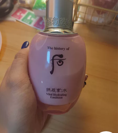 后水妍乳液，包邮，余量如图，21年6月得物...