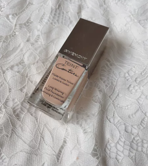 纪梵希恒颜粉底包邮 色号恒颜3,买回来一直...