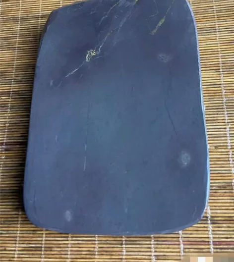 两块端砚老水麻砚料 都是五寸左右金线，天青