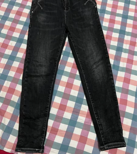 男士牛仔裤，建议120斤以内穿，有弹力，裤...