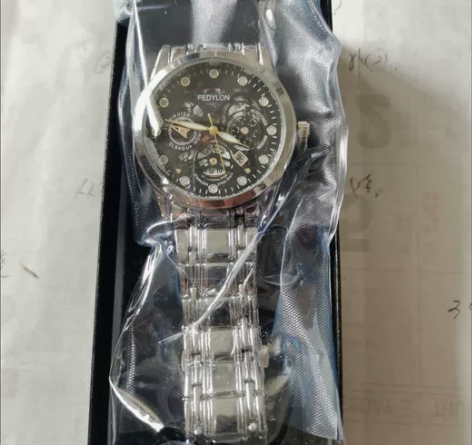 老公朋友送的表,自己不好意思带,瑞士进口全...