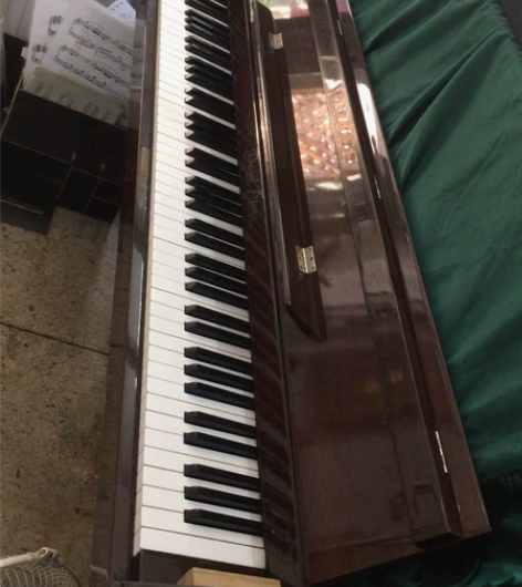钢琴 自己用的便宜卖了 感兴趣的话点“我想...
