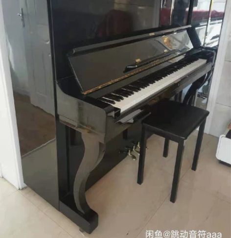 二手进口德国钢琴一台，便宜处理了 感兴趣的...
