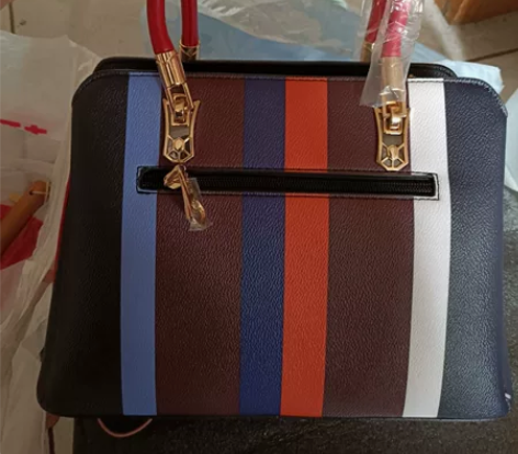 女士手提包 质量还可以 不是品牌的 搬家便...