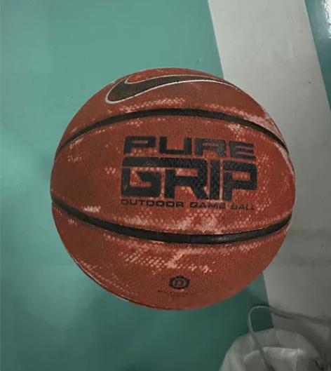 nike室内室外篮球  七号篮球 面交 感...