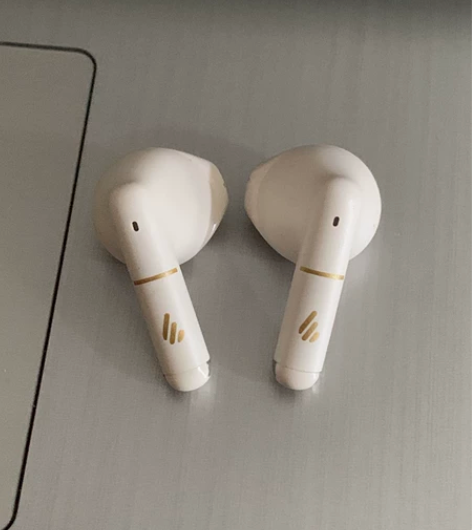 出售漫步者耳机右耳一只 因为本人丢三落四的...