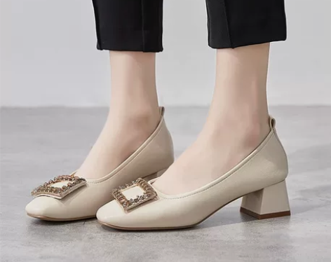 ZHR单鞋女米色方头粗根皮鞋女Tata达芙...