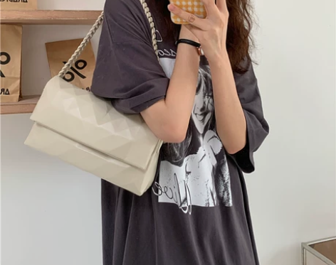 小众几何折叠腋下包休闲亚克力链条包菱格百搭...