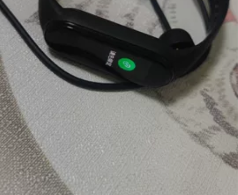 小米手环5 正常使用，正常磨损，自提 感兴...