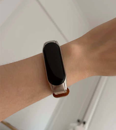 小米手环6NFC，自用半年，转手原因是我买...