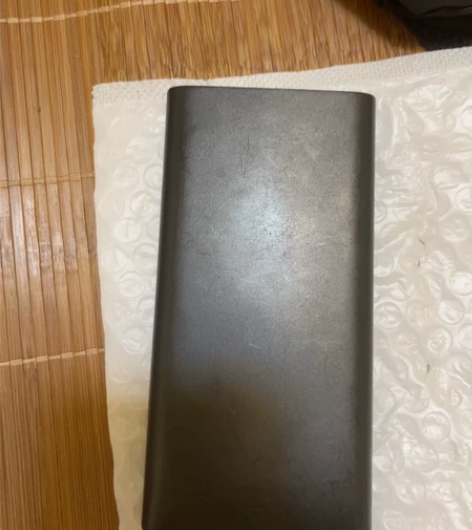 魅族充电宝 也是买了几年了当时还是用的16...