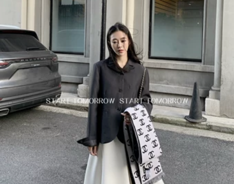 西服 感兴趣的话点“我想要”和我私聊吧～