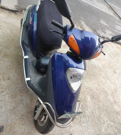 蓝色女装比亚伦牌摩托车，有牌有证，保险到明...