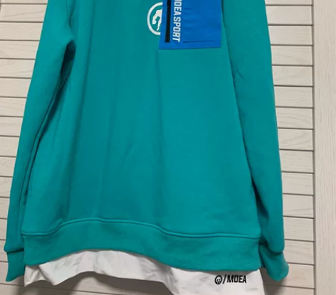 男士加绒卫衣XL 一次没穿过 感兴趣的话点...