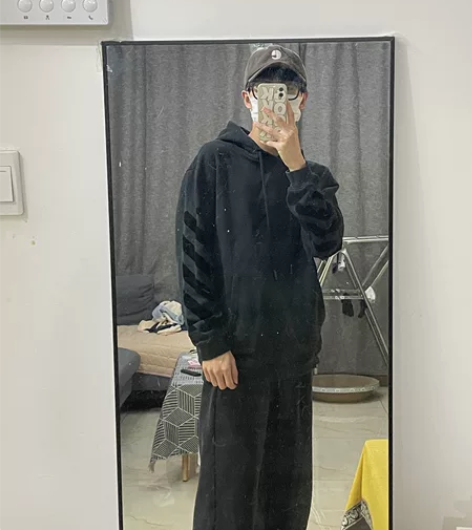 男士秋冬卫衣 包邮 模特174  105斤...