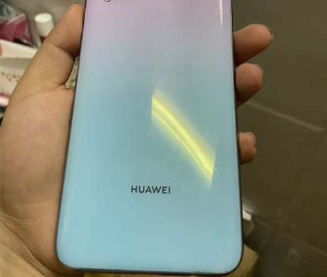 华为nova6se闲置出了,只有屏幕碎了,...