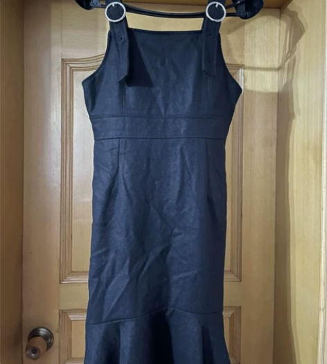 日系背带裙，颜色如图，全新未下水，有腰带！...