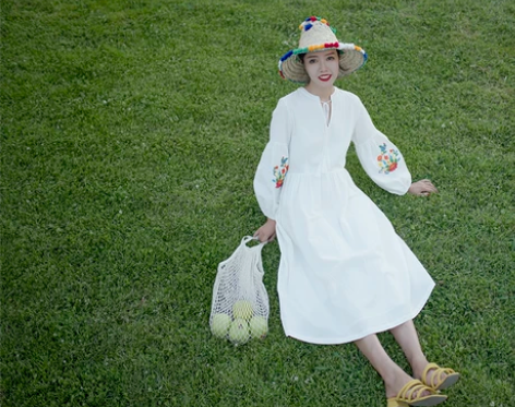 渔自制 有点点温柔复古民族风的 白色连衣裙...