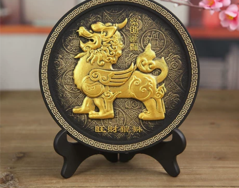 金龙鱼招财摆件家用旺宅除甲醛酒柜摆设房间电...