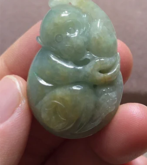 翡翠A货缅甸玉石玉雕文玩 飘黄翡 灵猴献寿...