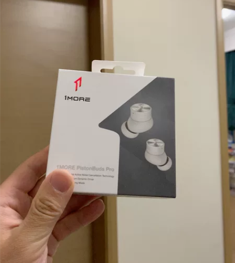 1more 万魔无线蓝牙降噪耳机 磨砂质感...