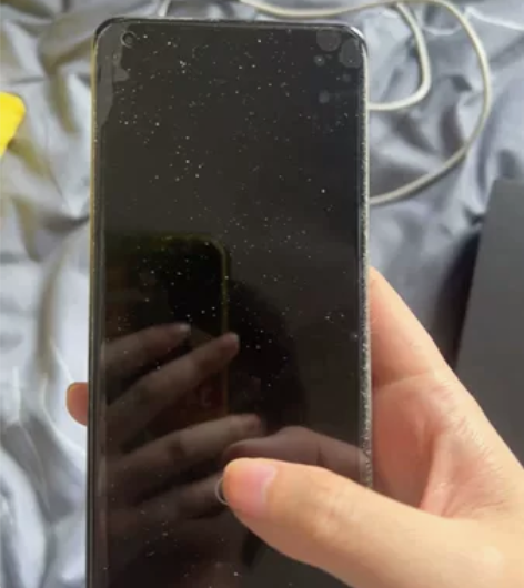 小米11ultra 12+256 去年四月...