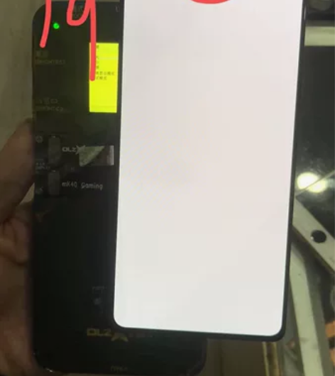 红米k40游戏增强版原装全新屏幕,极小瑕疵...
