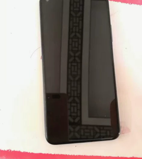 出售个人使用荣耀20pro8+256g手机...