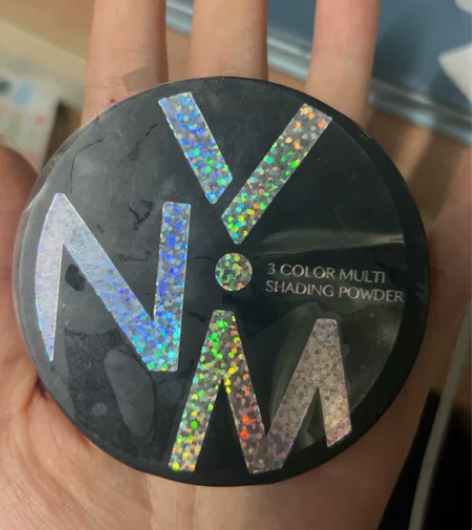 YNM三色修容 用过一次 不会画 包装皮都...