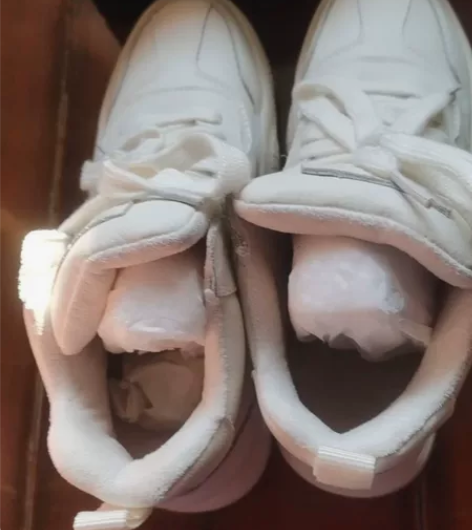 ?女式春秋天真皮小白鞋女秋冬新款网红加绒运...