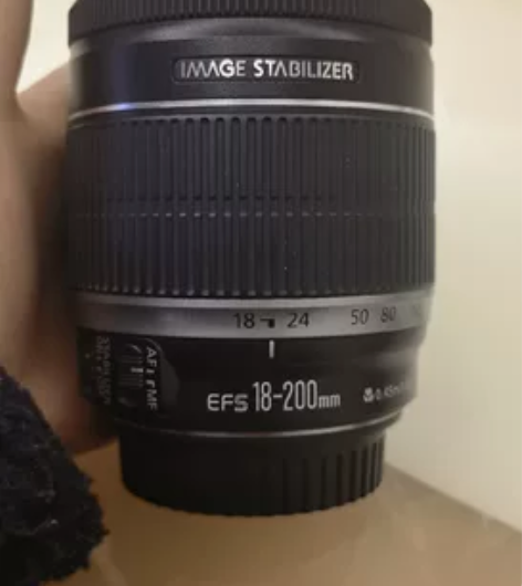 出佳能镜头18-200mm 成色如图，非常...