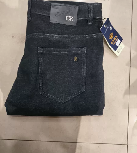 超值男士加绒33码商务直筒加绒牛仔裤， 超...