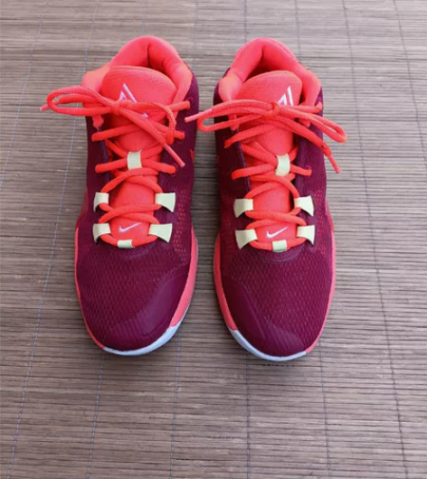 二手耐克37.5码高帮运动鞋 鞋子保证正品...