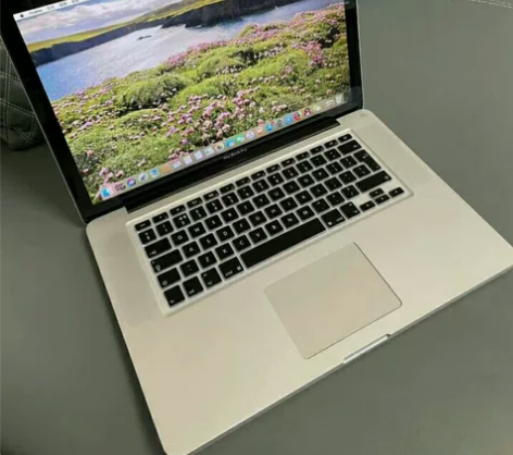 本人自用苹果i9笔记本电脑16寸，电脑是2...